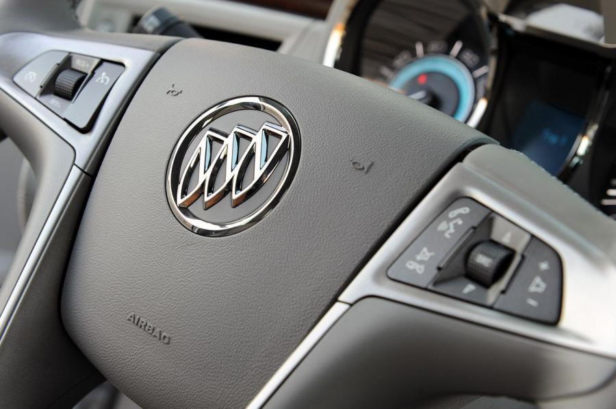 Багажник Buick LaCrosse 2010 года  (NA) (фото 89 из 121)